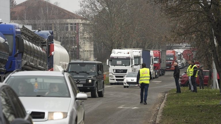 Balkanlarda tır şoförlerinden AB’ye geçiş tepkisi