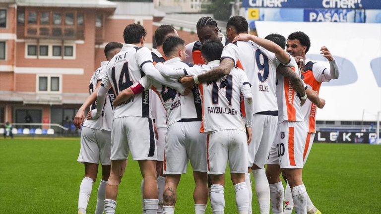 Başakşehir, Eyüpspor’u iki golle geçti