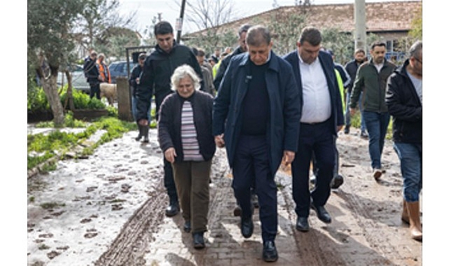Başkan Tugay’dan Seferihisar’da yağıştan etkilenenlere yerinde destek