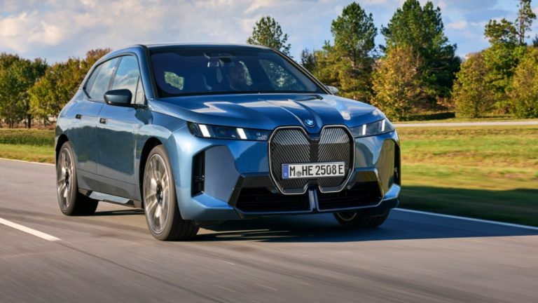 BMW, Türkiye’de tarihi satış rekoruna ulaştı: İşte 2025 rakamları