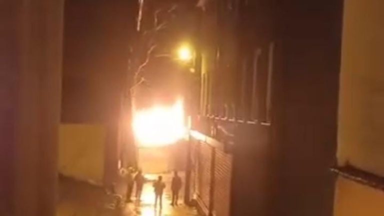 Bursa’da korkutan depo yangını