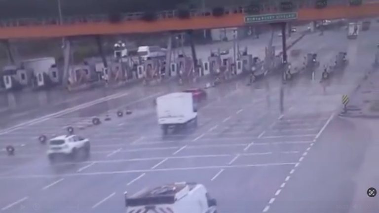 Bursa’da otoyolda pes dedirten görüntü: Ters şeritte kilometrelerce ilerledi