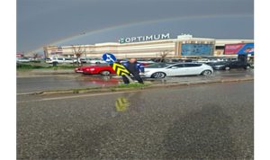 Büyükşehir ekipleri sağanak yağış nedeniyle seferber oldu