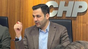 Cem Aydın’a ‘kamu görevlisine hakaret’ten hapis cezası