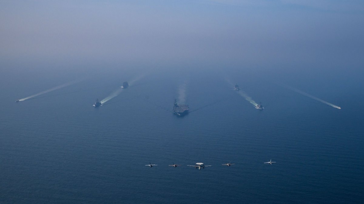 CENTCOM, İran’a deniz gücüyle gözdağı verdi