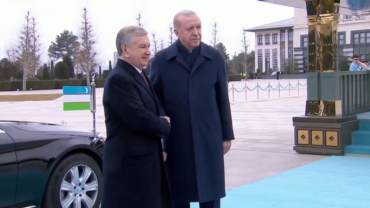 Cumhurbaşkanı Erdoğan, Özbekistan Cumhurbaşkanı’nı resmi törenle karşılıyor
