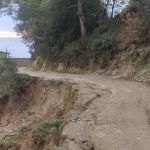 Denizli’de bozuk yol yağışların ardından çileye döndü