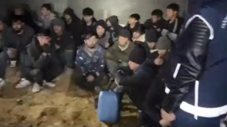 Diyarbakır merkezli göçmen kaçakçılığı operasyonu