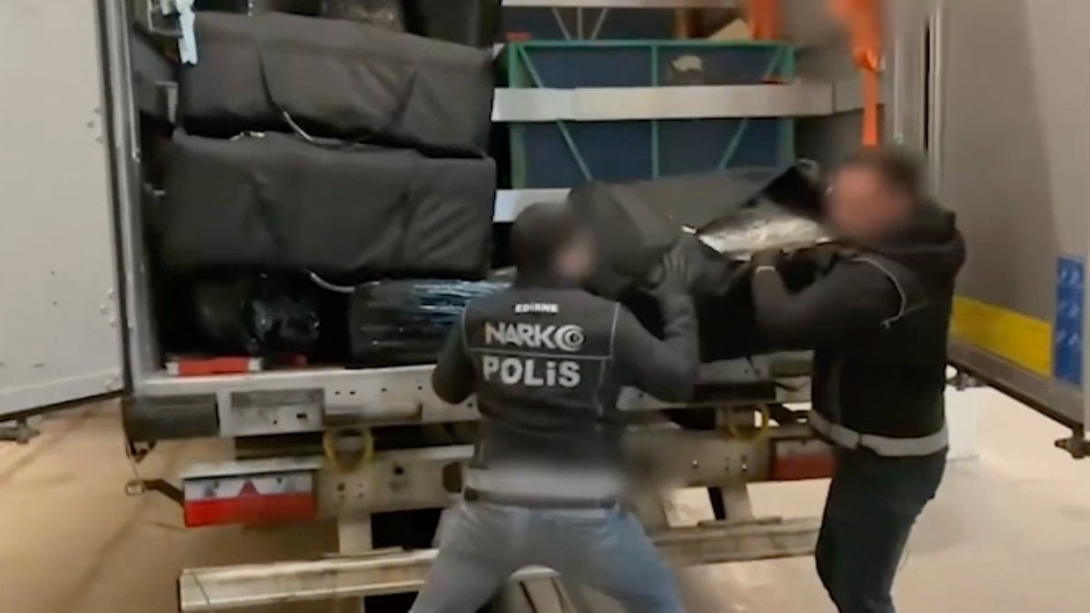 Edirne’de 240 kilogram uyuşturucu madde ele geçirildi