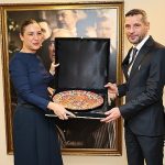 Efes Selçuk Belediyesi’ne Hayvan Ambulansı Bağışı