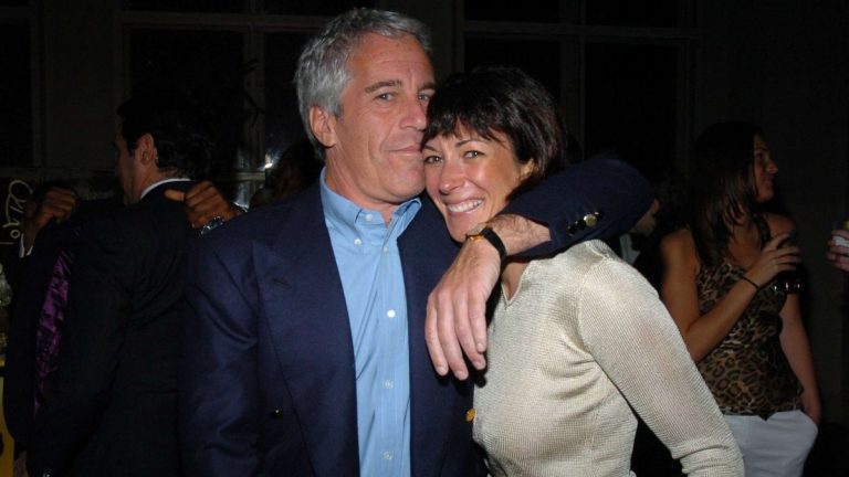 Epstein’in suç ortağı Maxwell’in Almanya’da düzenlenmiş basın kartına sahip olduğu iddiası