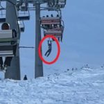 Erciyes’te telesiyejde tehlikeli anlar: Snowboardunu almak isterken askıda kaldı