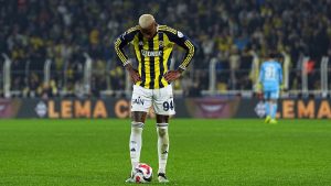 Fenerbahçe, sahasında 3. kez puan kaybetti