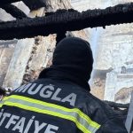 Fethiye’de çıkan ev yangını can aldı