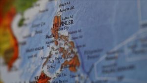 Filipinler’de etkili olan tropikal fırtınada 12 kişi öldü