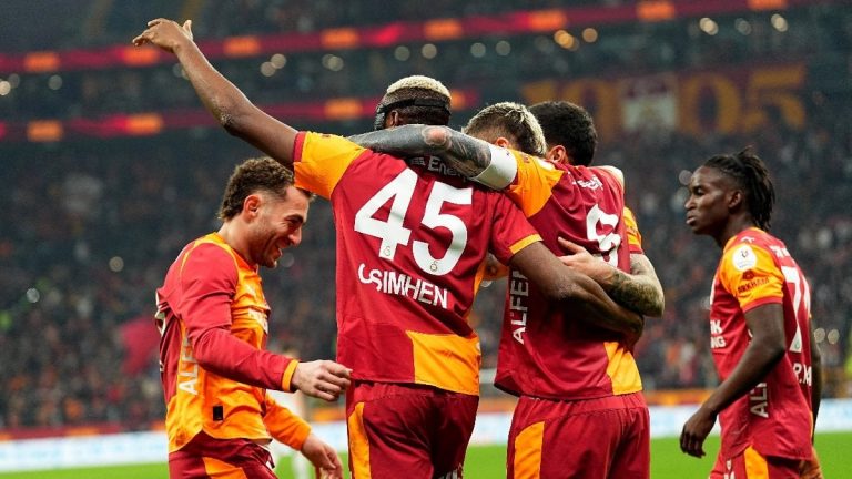 Galatasaray’dan 22 haftada 55 puan, 55 gol