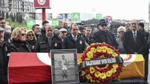 Galatasaray’ın eski futbolcusu Candemir Berkman için tören yapıldı