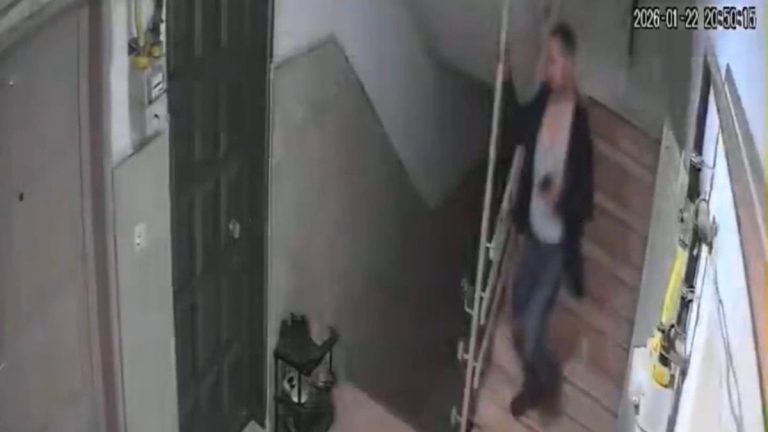 Gaziantep’te kezzapla dehşet: Şahsın kaçtığı anlar kamerada