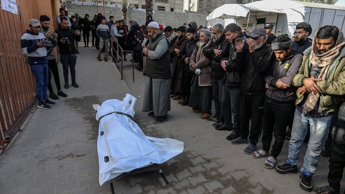 Gazze’de can kaybı 71 bin 660’a yükseldi