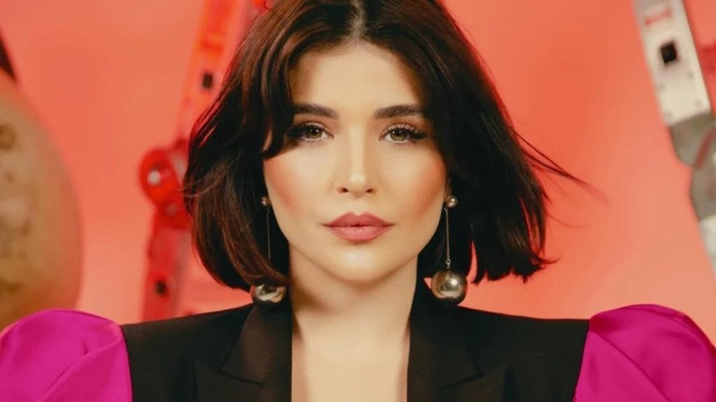 Gonca Vuslateri’nden saç örme akımına: Salak salak şeyler