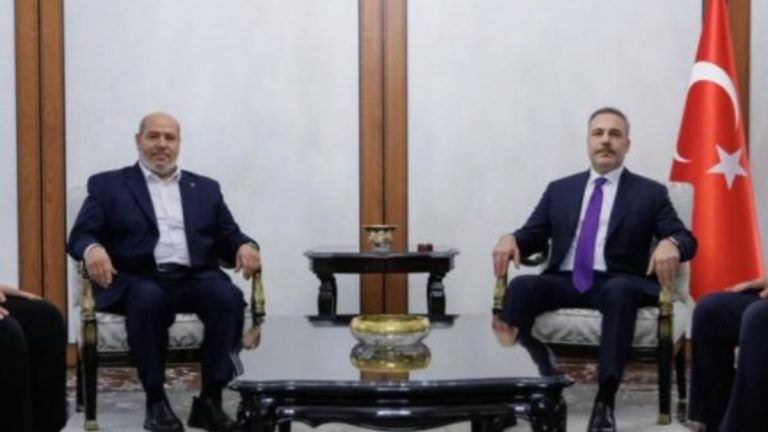 Hakan Fidan, Hamas Siyasi Büro Üyeleri ile bir araya geldi