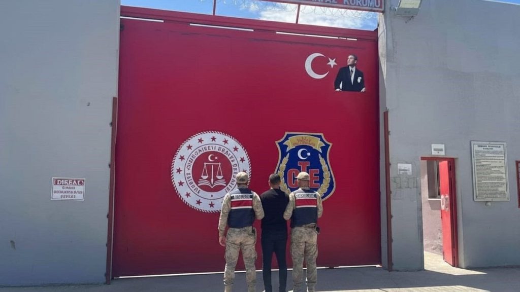 Hatay’da 34 yıl hapis cezası ile aranan şahıs yakalandı