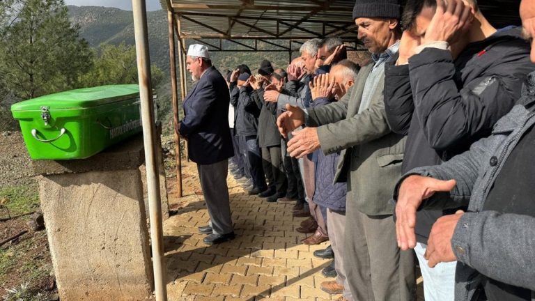 Hatay’da soba zehirlenmesi sonucu baba ile kızı hayatını kaybetti