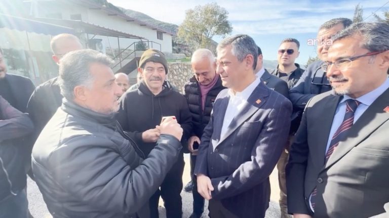Hatay’da TOKİ’ye yerleşen CHP’li depremzedenin Özgür Özel’e kapı şikayeti