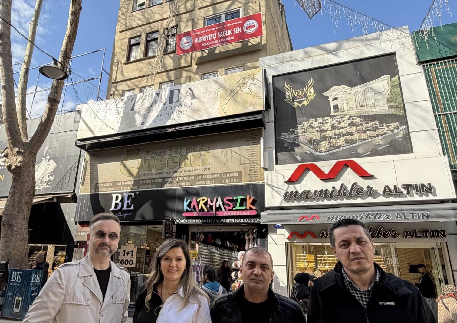 Hürriyetçi Sağlık-Sen Tabelası Asıldı