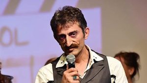 İcralık olmuştu! Oyuncu Metin Keçeci galada görüntülendi