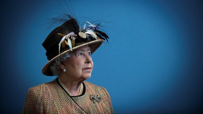 İngiliz basınından Kraliçe Elizabeth hakkında Epstein iddiası