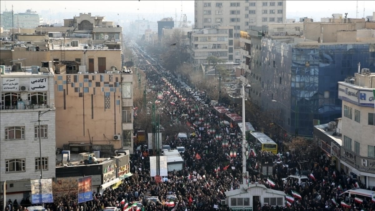 İran’daki olaylarda ölenlerin sayısı 6 bini aştı