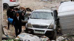 İsrailli yerleşimcilerin, Batı Şeria’daki saldırıları 15 aileyi yerinden etti