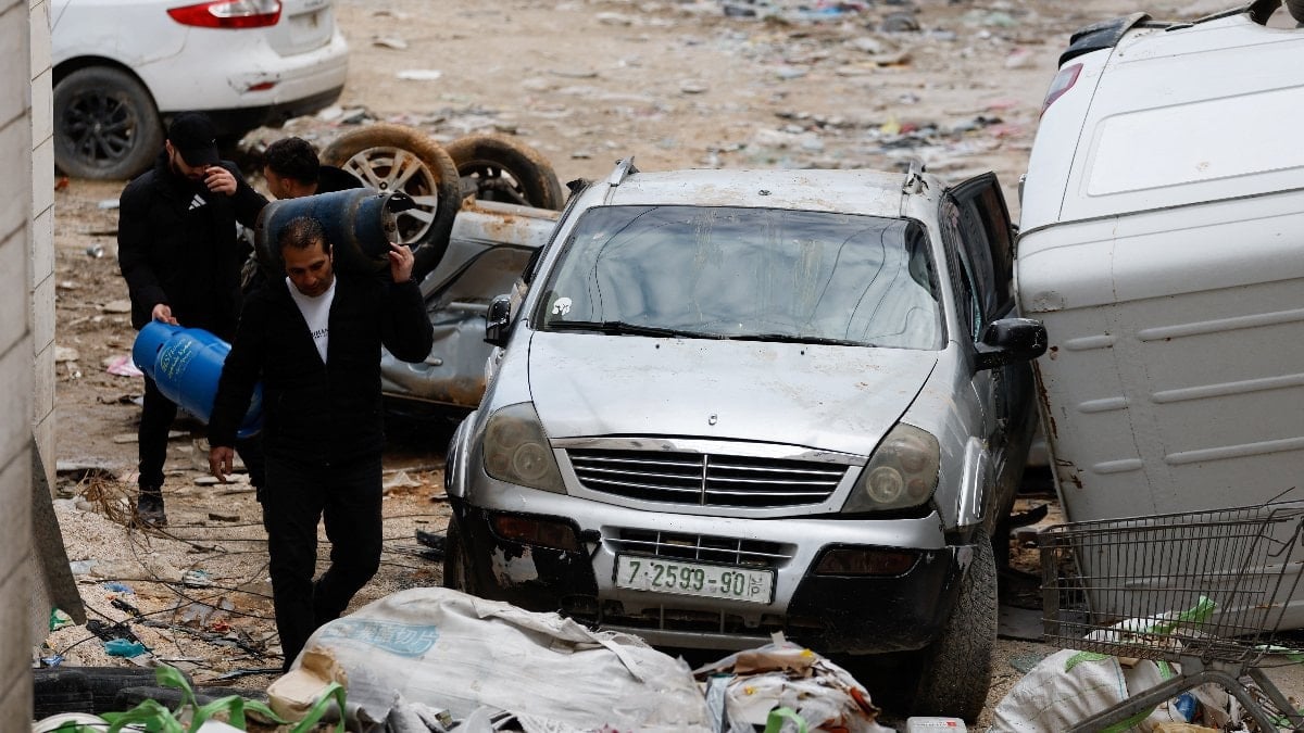 İsrailli yerleşimcilerin, Batı Şeria’daki saldırıları 15 aileyi yerinden etti
