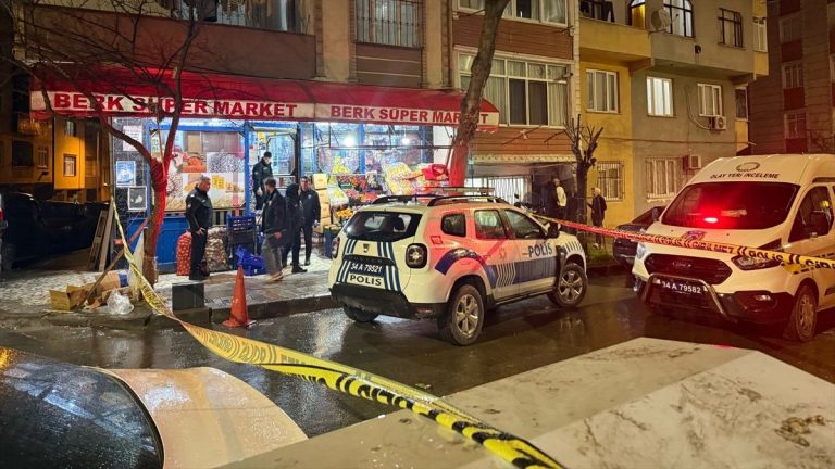 İstanbul Sultangazi’de market sahibi silahlı saldırıda yaralandı