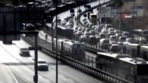 İstanbul’da 1 kişinin öldüğü metrobüs kazasına ilişkin davada şoför tahliye edildi