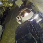 İstanbul’da arabanın üzerine gazlı bez atıldı