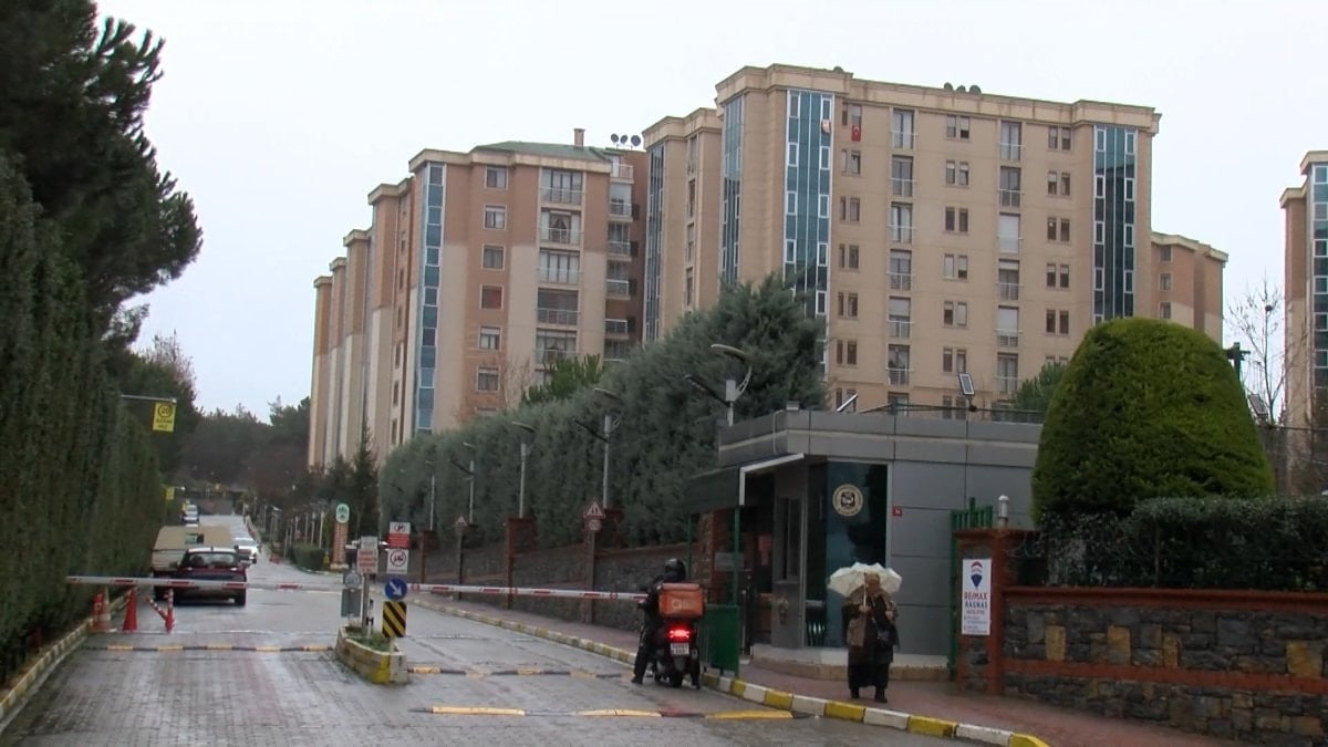 İstanbul’da bakımı yapılan asansör düştü