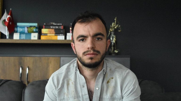 İstanbul’da başına metal parçası saplandı