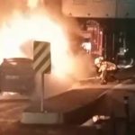 İstanbul’da seyir halindeki araç alev alev yandı