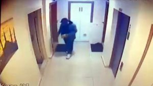 İstanbul’da sitede yardım kutusu çalındı