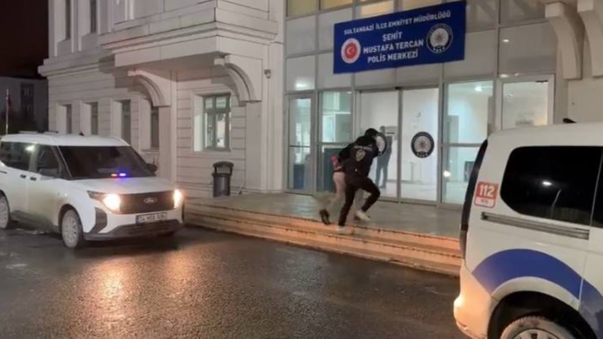 İstanbul’da taksi şoförünü darbeden 2 şüpheli yakalandı