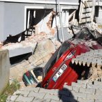 İzmir’de toprak kayması