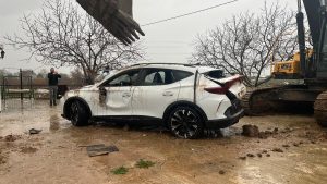 İzmir’deki kazada iki kız kardeşin hayatını kaybetti: Şüpheli şahıs yakalandı