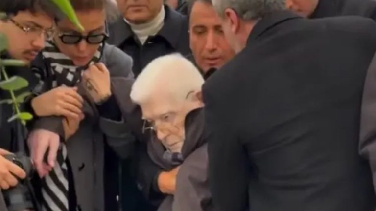 İzzet Günay, Haldun Dormen’in cenazesinde fenalaşarak yere yığıldı