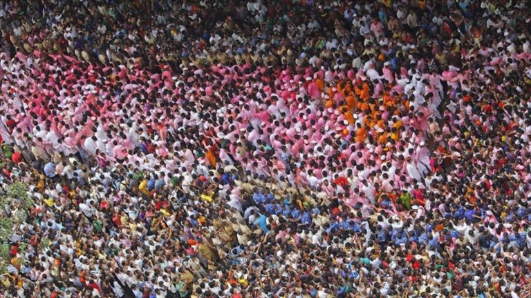 Karşılaştırmalı nüfus piramidi Türkiye için alarm veriyor