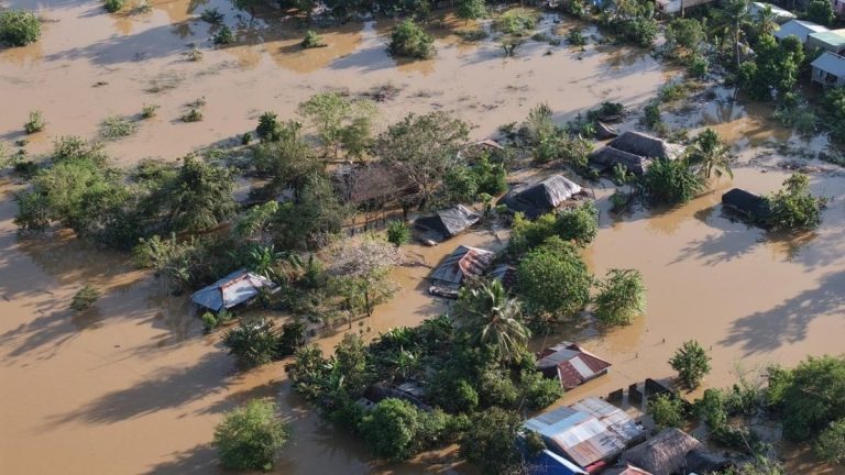 Kolombiya’da sel: 6 kişi hayatını kaybetti
