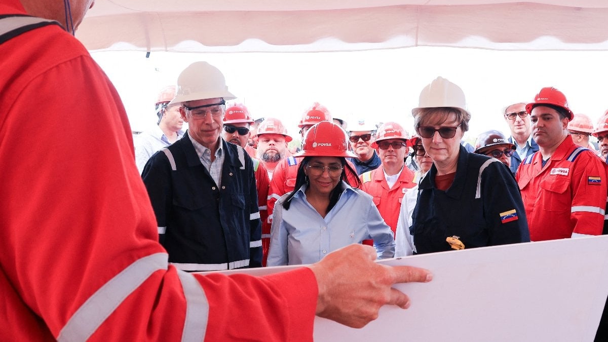 Maduro gitti buzlar eridi: ABD Enerji Bakanı’na Venezuela’da sıcak karşılama