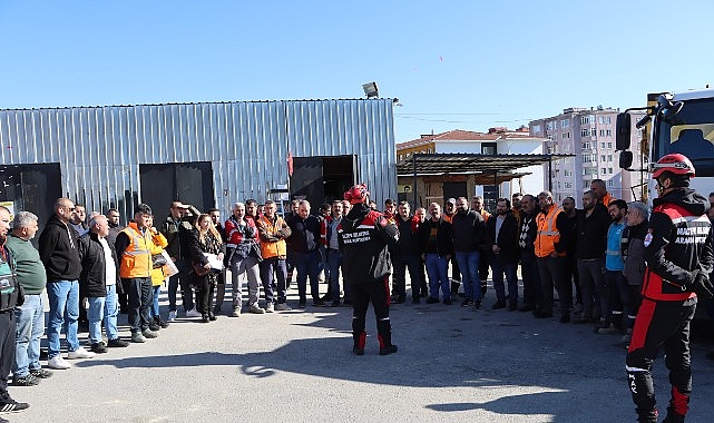 Maltepe Belediyesi’nden personeline yangın farkındalık eğitimi