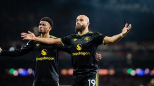 Manchester United, Arsenal’i devirdi